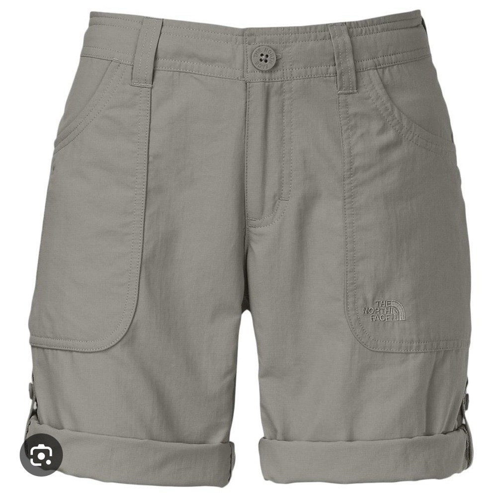 The North Face Women's Grey Outdoor Roll-Cuff Shorts